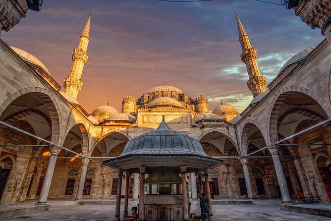 Full-Day Istanbul Private Tour with Dolmabahce Palace and Lunch - Visiting the Suleymaniye Mosque: Istanbul’s Architectural Masterpiece