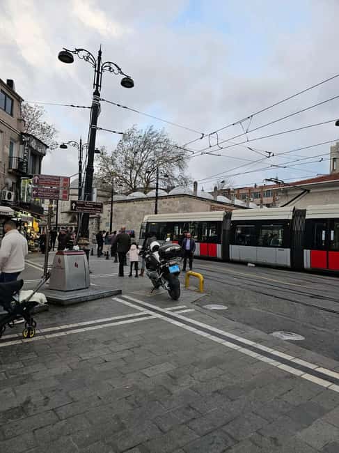 Full-Day Istanbul Tour with Transfer and Lunch Included - Visiting the Blue Mosque’s Iconic Minarets and Courtyard