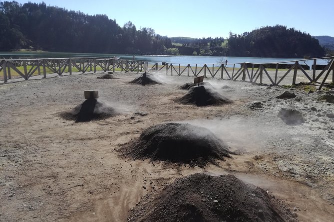 Full Day Jeep Tour Furnas with lunch (Cozido) and drinks included - Visiting the Active Poça da Dona Beija Hot Springs
