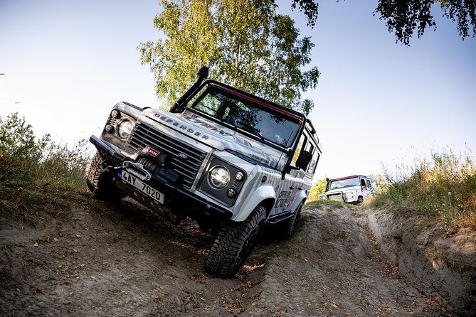 Full-day Land Rover driving off-road experience Prague - Key Points
