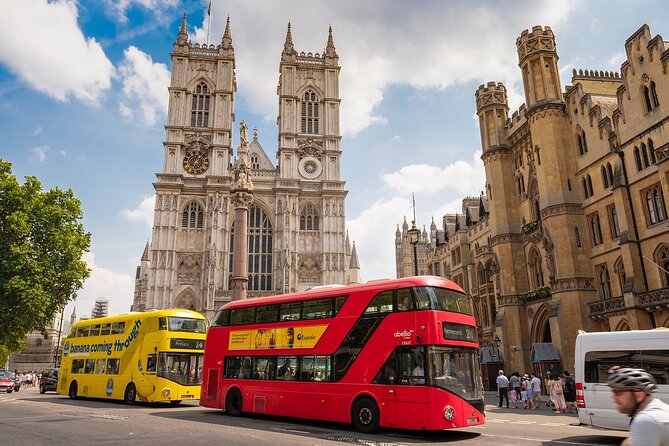 Full Day London Private Tour with Admission to Iconic Landmarks - Additional Features and Accessibility