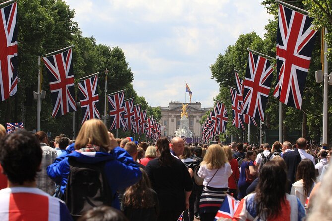 Full Day London Private Tour with Admissions to Iconic Landmarks - St. Paul’s Cathedral: Architectural Grandeur and Cultural Hub