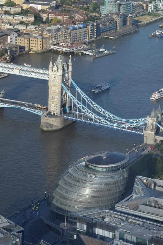 Full Day London Tour in a Private Vehicle with Admission - Visiting the Tower of London and the Crown Jewels