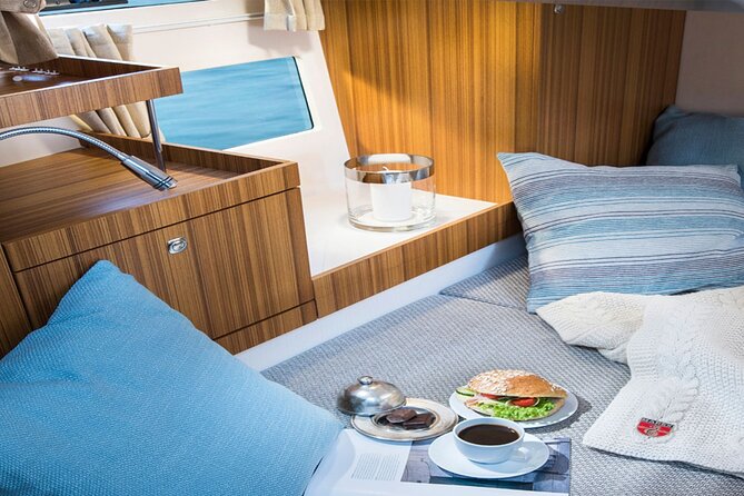 Full Day Luxury Cruise on a FIM 340 - The Cave of Antiparos: Swimming or Cliff Jumping