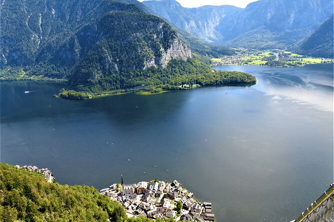 Full-Day Minivan Tour From Salzburg to Hallstatt with 5 Fingers,Lakes&Mountains - Practical Details and Accessibility