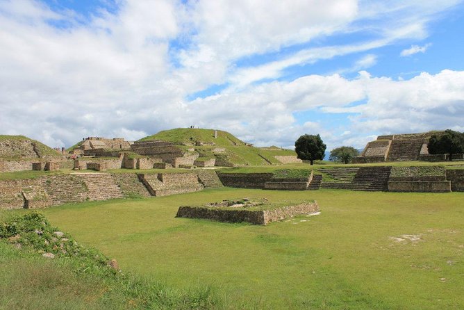 Full-Day Monte Alban Archaeological Site and Oaxaca Artisan Experience - What Sets This Tour Apart from Others