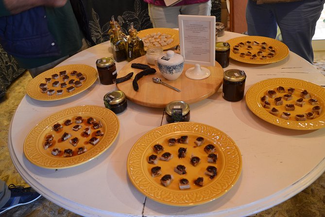 Full Day Moorish Trail Tour - Enjoying a Traditional Portuguese Lunch with Live Music