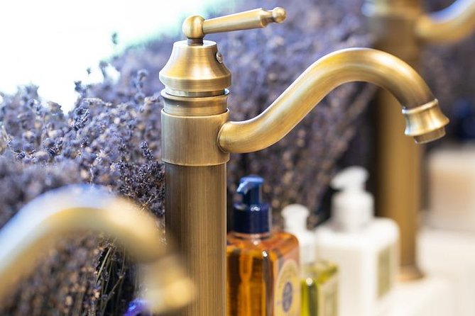 Full Day Ocean of Lavender in Valensole from Avignon - Visiting Moustiers-Sainte-Marie: A Pottery Village