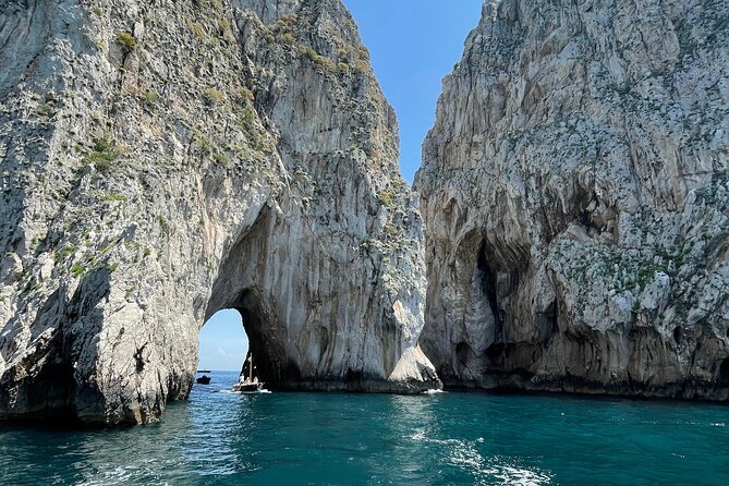 Full day private boat tour to the Island of Capri - Frequently Asked Questions