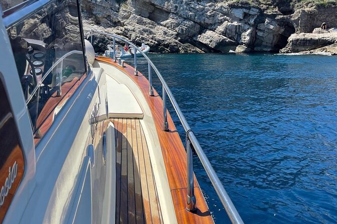 Full day Private Capri boat tour from Positano - Exploring the White Grottos Unique Features