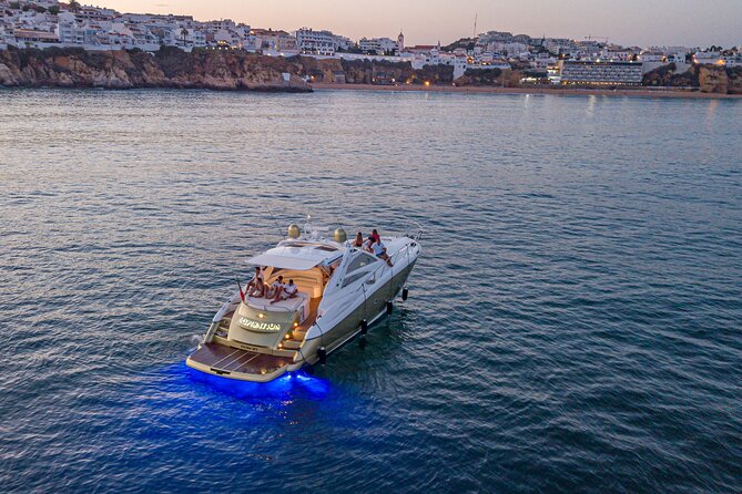 Full-Day Private Cruise in the Algarve Coast by Luxury Yacht - Exploring the Alfanzina Lighthouse and Surrounding Beaches