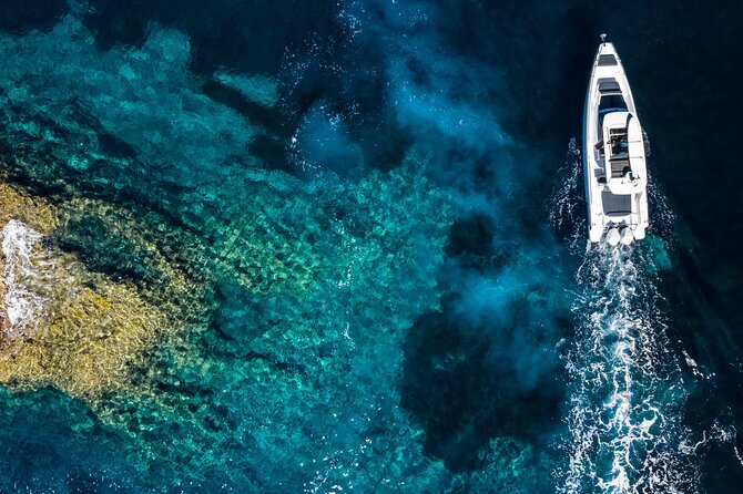 Full Day Private Cruise on Speed Boat in Corfu island - The Boat and Onboard Comfort