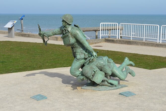 Full-Day Private D-Day to Saint Lô Tour in Normandy - Exploring Omaha Beach and the Hollywood Connection