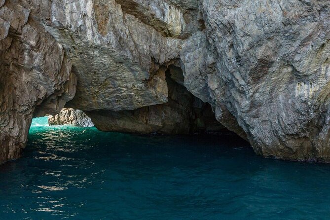 Full-Day Private Guided Boat Tour in Capri - Experience the Ultimate Private Boat Adventure in Capri