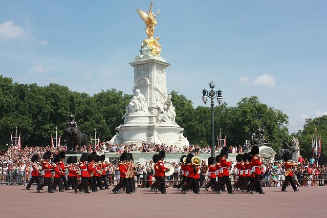 Full Day Private London Tour - The Experience at Buckingham Palace and the Changing of Guards
