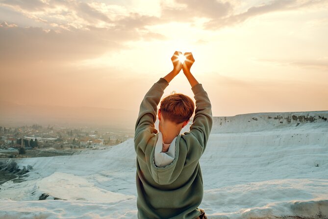 Full-day Private Pamukkale Tour from Kusadasi with Lunch - Scenic Photo Stopover at the Lake in Pamukkale