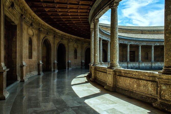Full Day Private Tour in Alhambra from Malaga - Exploring the Nasrid Palaces: Comares Palace and Palace of the Lions