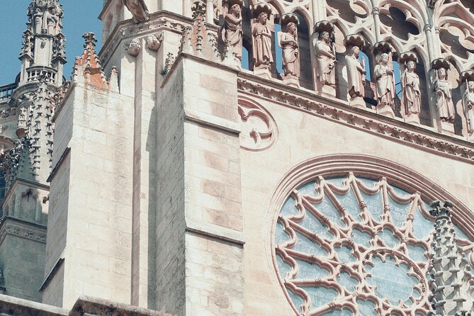 Full-Day Private Tour in Burgos from Madrid with Pick Up - Exploring the Santa María la Real de las Huelgas Monastery