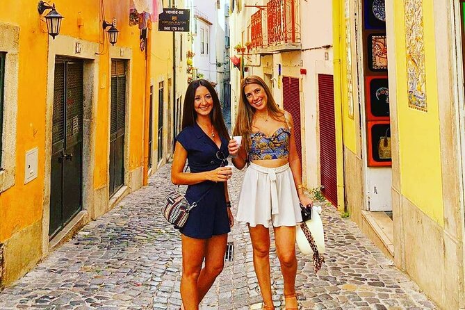 Full Day Private Tour in Paradisiac Beach from Lisbon - Key Points