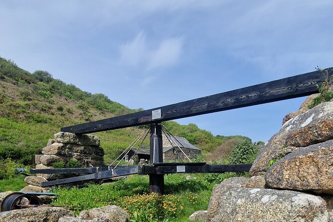 Full Day Private Tour of West Cornwall - Lunch at Lamorna Cove with Spectacular Views and Tasty Crab Sandwiches
