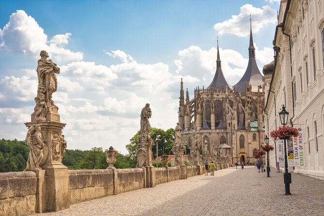 Full Day Private Tour to Kutná Hora with Wine Tasting - The Guides and Experience Quality
