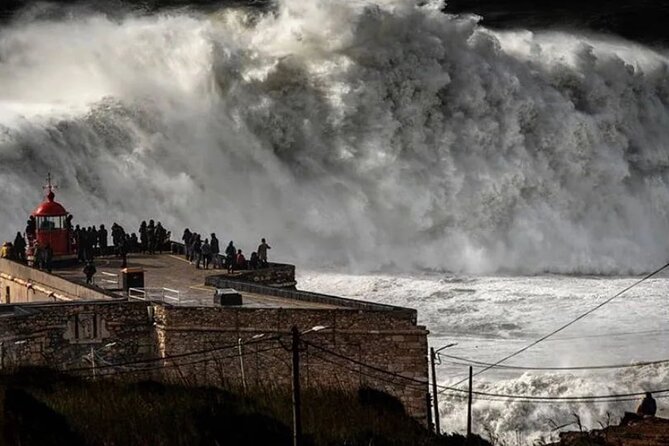 Full Day Private Tour to Nazaré, Óbidos, Fátima and Batalha - Exploring Nazaré’s Vibrant Seaside Life