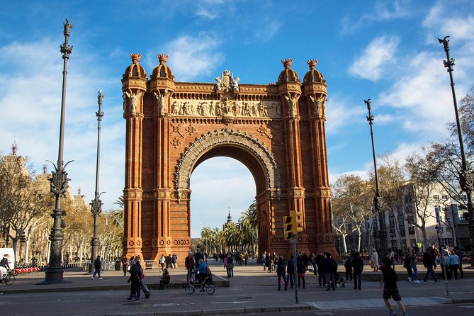 Full-Day Private Tour with Sagrada Familia and Paella - A Panoramic Ride to Montjuïc and the National Art Museum