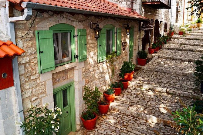 Full Day Private Trip to Traditional Villages in Arcadia & Clifftop Monastery - Learning About Water-Power at Offshore Hydropower Museum