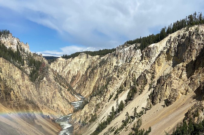 Full Day Private Wildlife/Geyser Tour from West Yellowstone - Close Encounters with Yellowstone’s Geothermal Hotspots