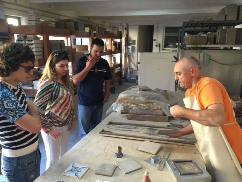 Full Day Private Wine Tour in Arrabida - Lunch and Additional Tasting Opportunities