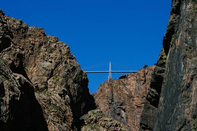 Full Day Royal Gorge Whitewater Rafting Adventure Cañon City CO - Riverside Lunch and On-Trip Amenities