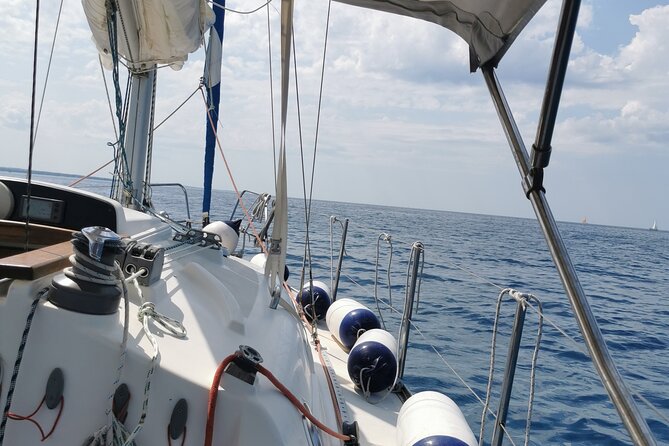 Full Day Sailing Tour To Elafiti Islands from Dubrovnik - The Food and Drink Options During the Tour