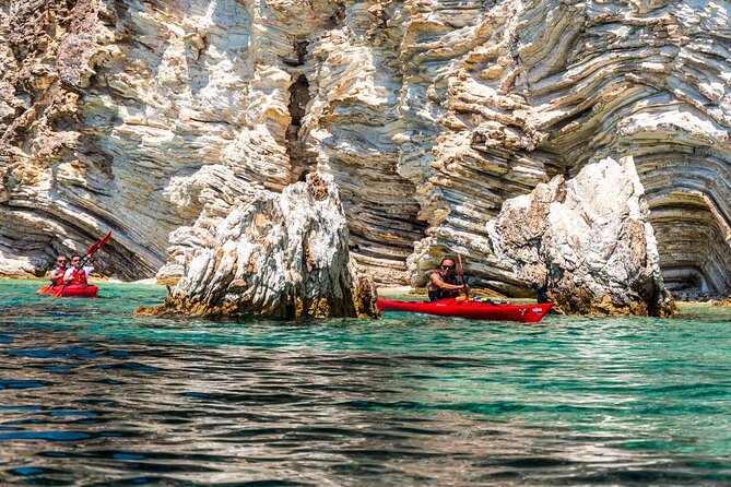 Full-Day Sea Kayaking Tour in Lefkada - The Guide’s Role and Lunch Experience