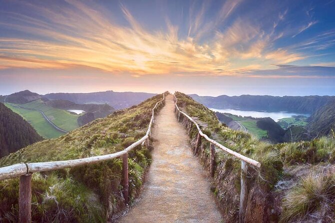 Full Day Sete Cidades & Lagoa do Fogo Tour With Lunch (West Tour) - Discovering Ribeira Grande’s Historic Center