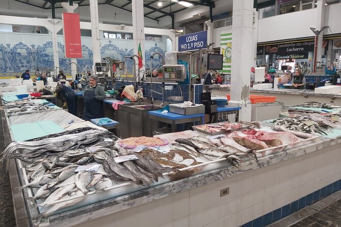 Full Day Shared Guided Tour in Setúbal - Lunch by the Sado River: Traditional Setúbal Cuisine