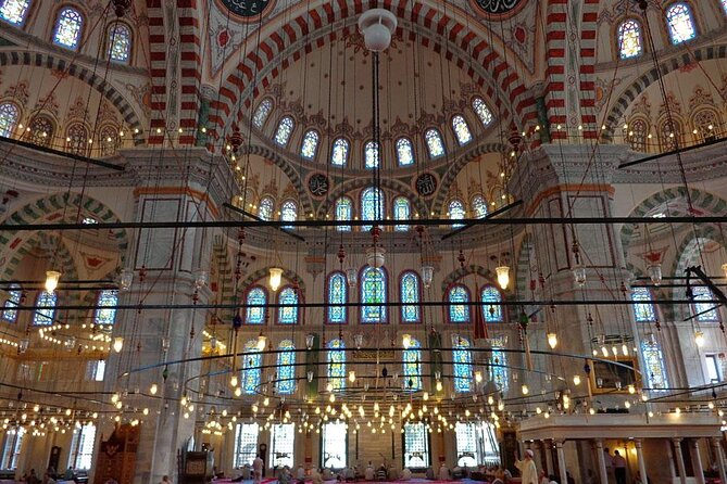 Full-Day Small-Group Guided Tour to Famous Mosques in Istanbul - The Historic Hippodrome: Constantinople’s Public Arena