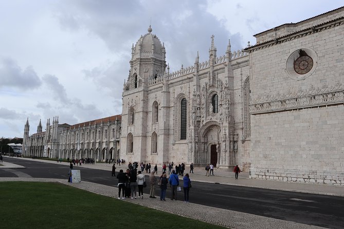 Full Day Small Group Tour in Lisbon: The Most Complete City Tour - The Padrão dos Descobrimentos: Celebrating Portugal’s Explorers