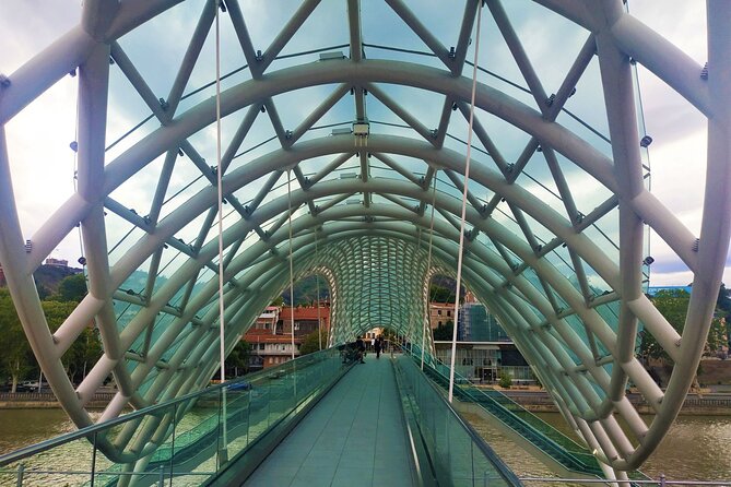 Full Day Tbilisi City Tour with Wine Tasting & Cable Car Ride - Visiting Metekhi Cathedral and its Historic Significance