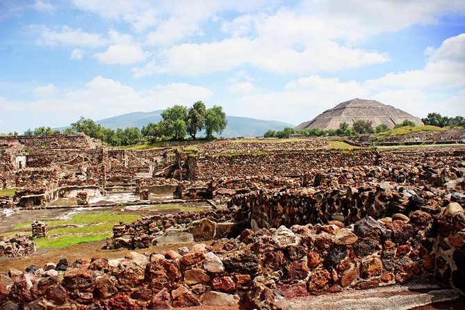 Full-Day Teotihuacan & Basilica Guadalupe Tour - Tasting Pulque and the Local Lunch Experience