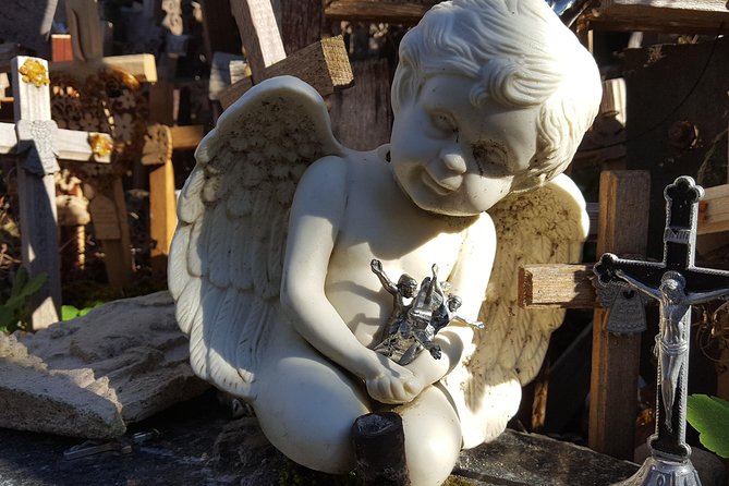 Full-Day The Hill of Crosses Tour from Vilnius - Key Points