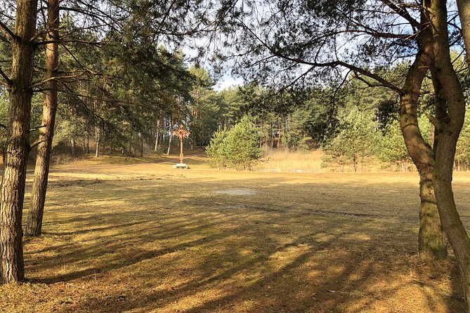 Full-Day The Hill of Crosses Tour from Vilnius - Guided Commentary and Cultural Insights from Experienced Guides