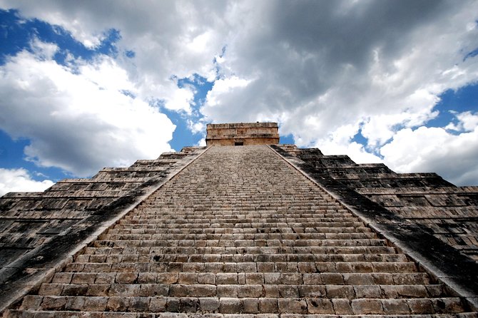 Full-Day Tour of Chichen Itza with Lunch from Cancun or Riviera Maya - Tasting Authentic Mexican Cuisine