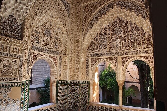 Full Day Tour of The Alhambra from Malaga - Key Points