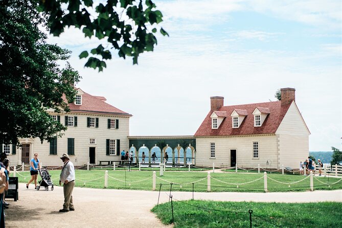 Full-Day Tour of Washington DC with Mount Vernon & Old Alexandria - The Drive Through Washington’s Iconic Districts