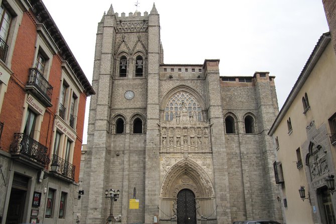 Full Day Tour to Avila & Segovia from Madrid - Free Time in Avila: Walls and Relics of Saint Teresa