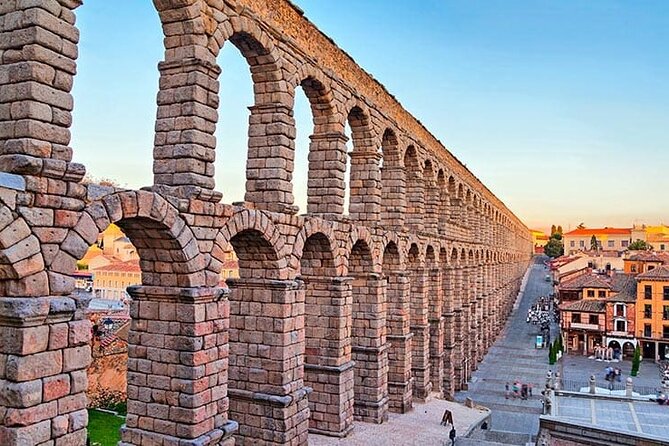Full Day Tour to Avila & Segovia from Madrid - Segovia’s Historic Center and Local Dining Options