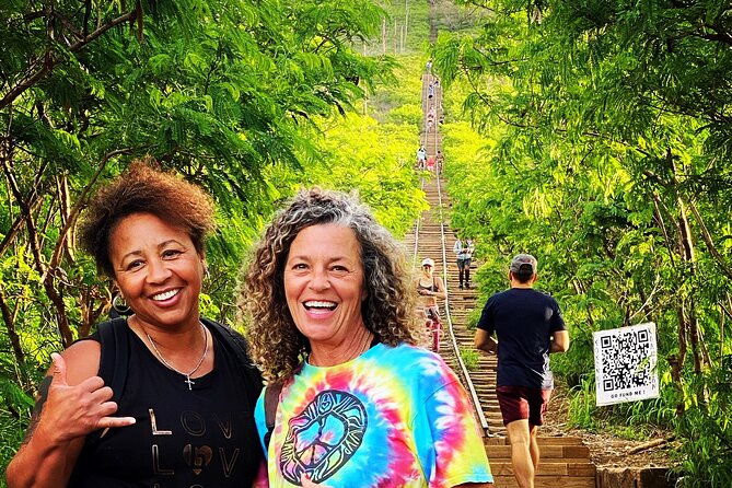 Full Day Tour to Discover the Journey of Obama in Hawaii - Exploring the University of Hawaii at Manoa Campus