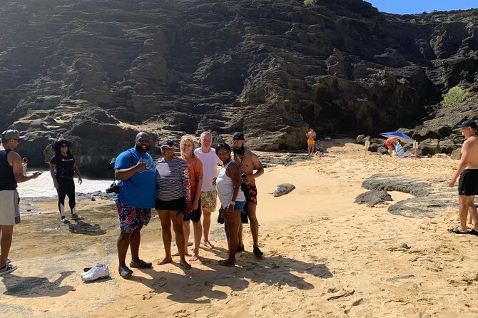 Full Day Tour to Discover the Journey of Obama in Hawaii - Visiting Sandy Beach Park, a Surfer’s Paradise