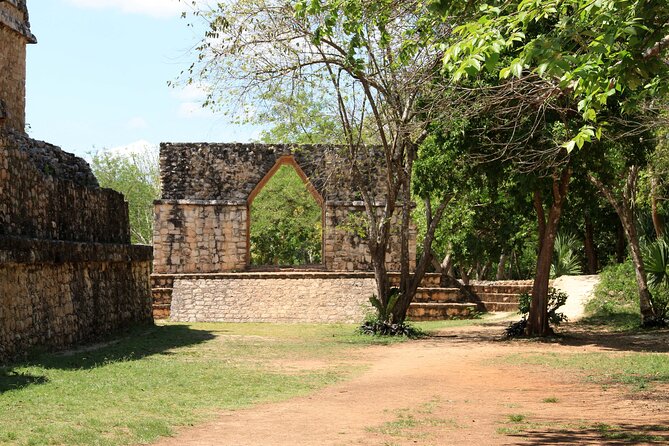 Full Day Tour to Ek Balam Maya Ruins and Colonial Valladolid Town - Swimming and Relaxing in a Cenote Near Ek Balam