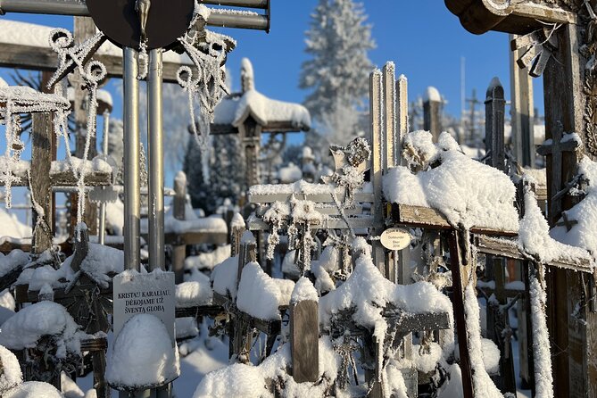 Full-Day Tour to the Hill of Crosses and Rundale Palace in Latvia from Vilnius - The Tour’s Strengths and Considerations